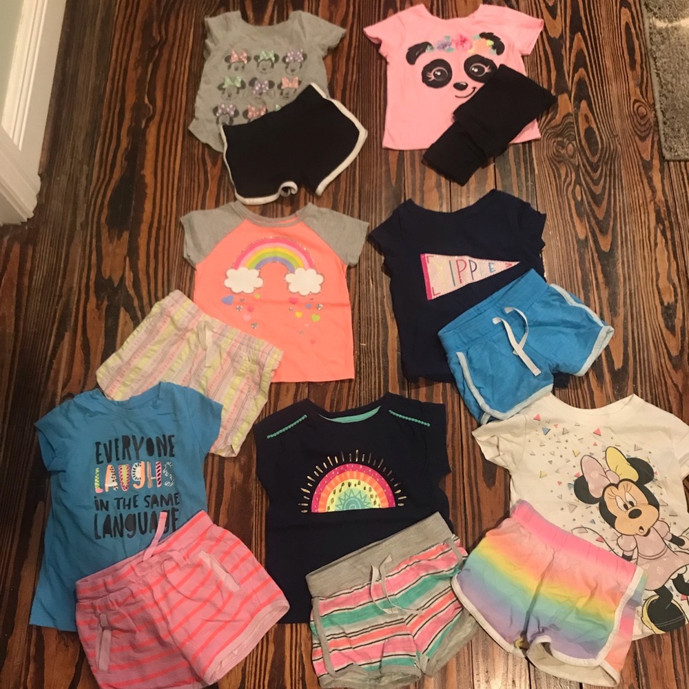 *HUGE BUNDLE* Girls 2T outfits